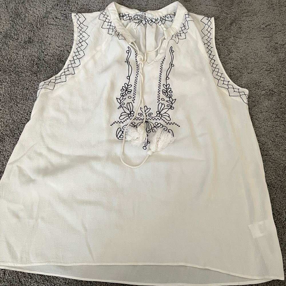 Sleeveless top